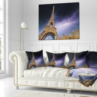 Designart predivan pogled na Pariz Pariz Eiffelov toranj ispod ljubičastog neba - jastuk za bacanje gradskog